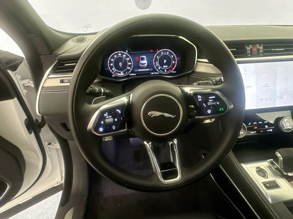 2026 Jaguar F-Pace R-Dynamic S - Photo 10