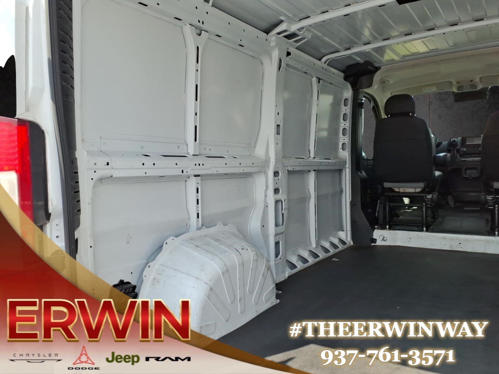 Used 2025 White Knuckle Clear Coat RAM Tradesman 2500 image 25
