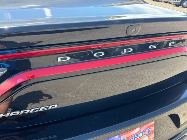 Used 2022 Black Dodge SXT image 18