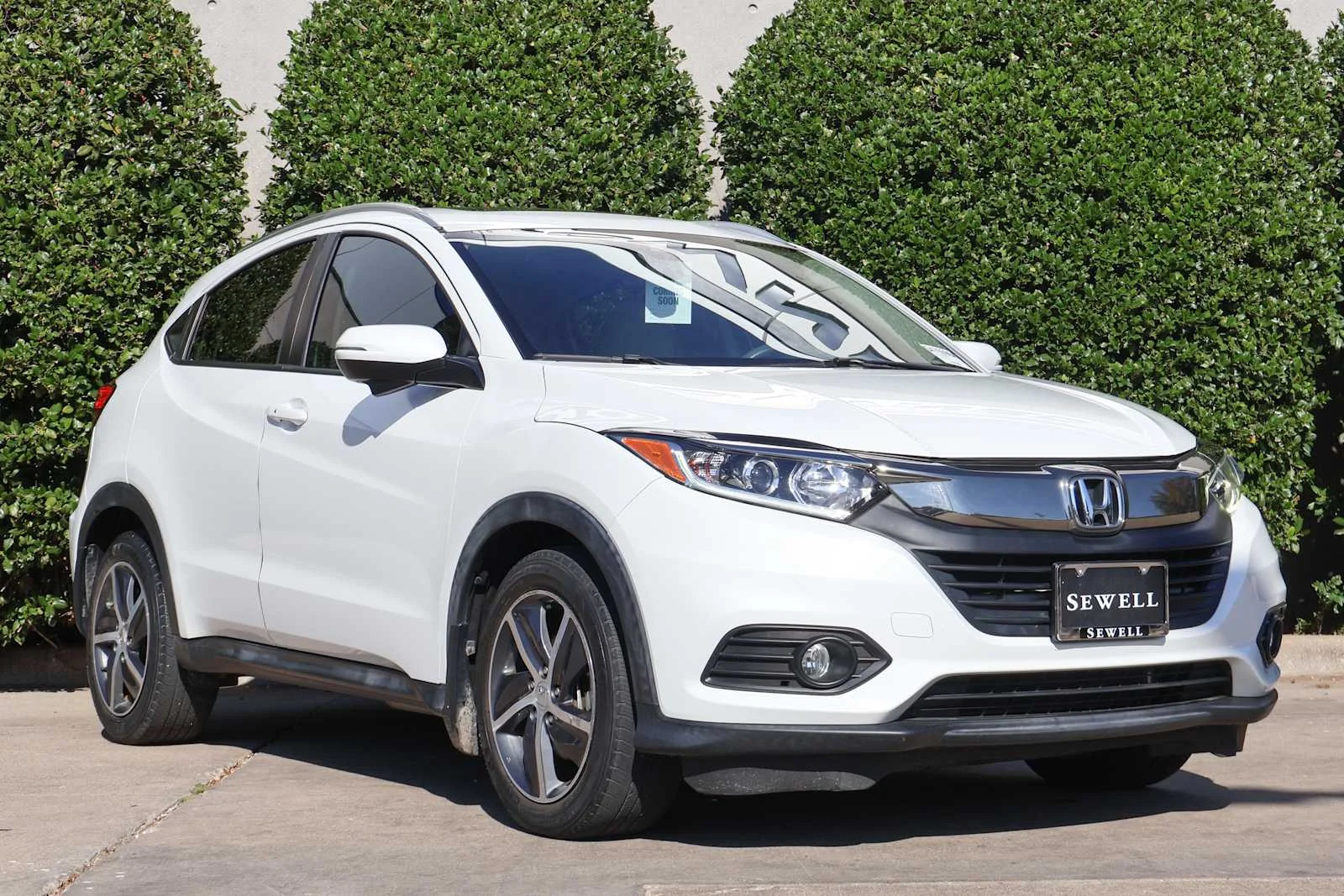 Used 2022 Platinum White Pearl Honda EX image 3