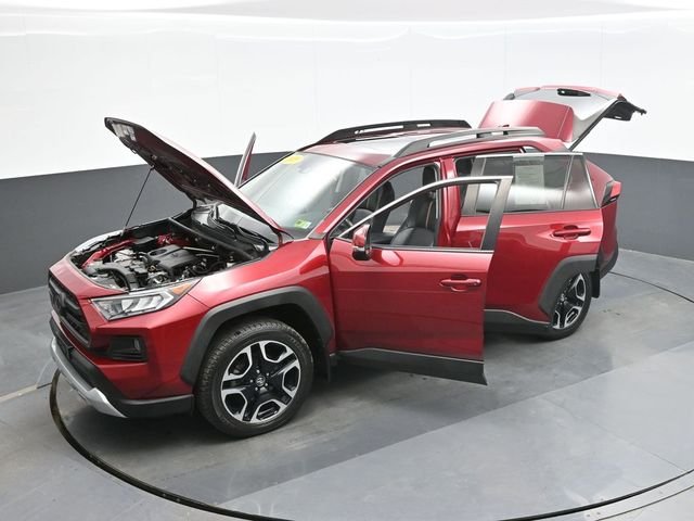 Used 2019 Red Toyota Adventure image 28