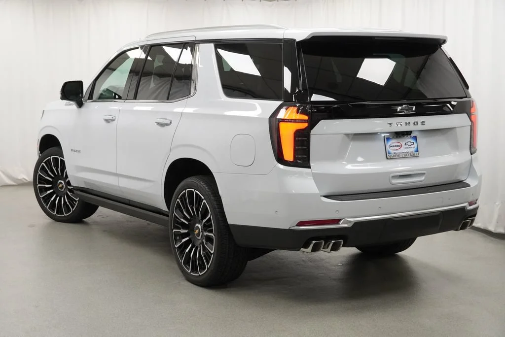 New 2026 Polar White Tricoat Chevrolet High Country image 5