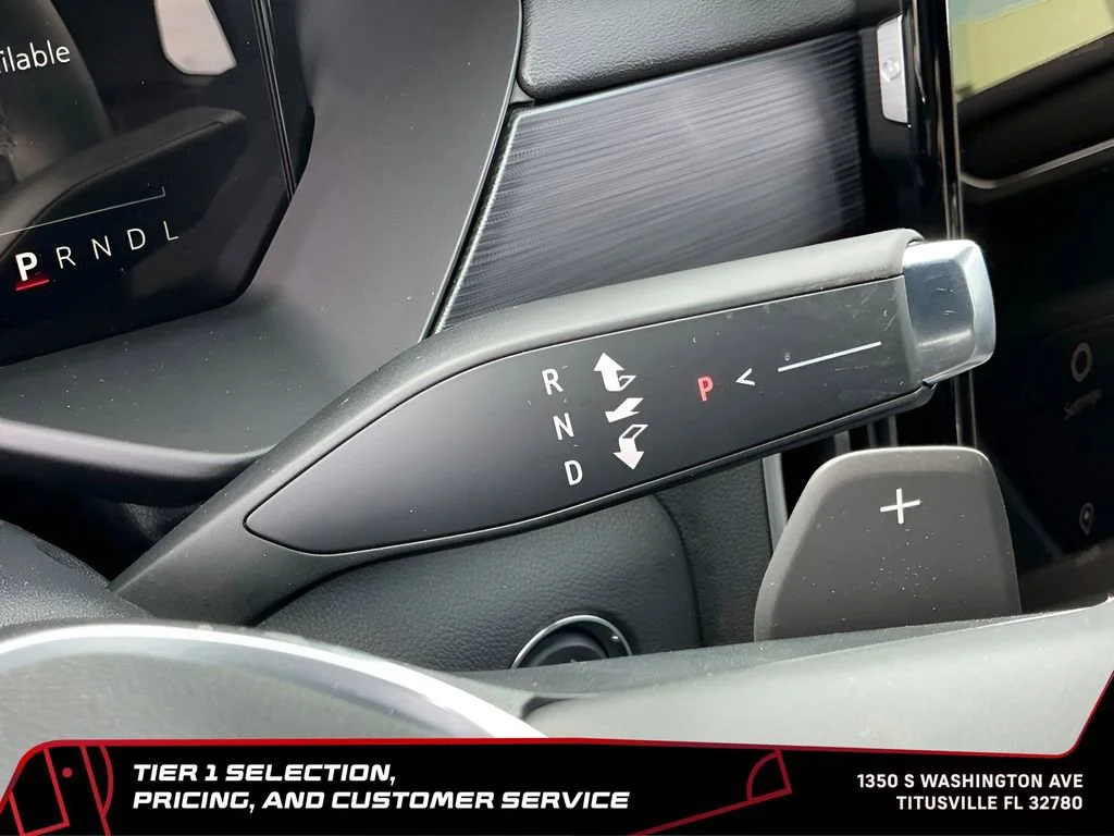 New 2026 Sterling Metallic GMC Elevation image 29