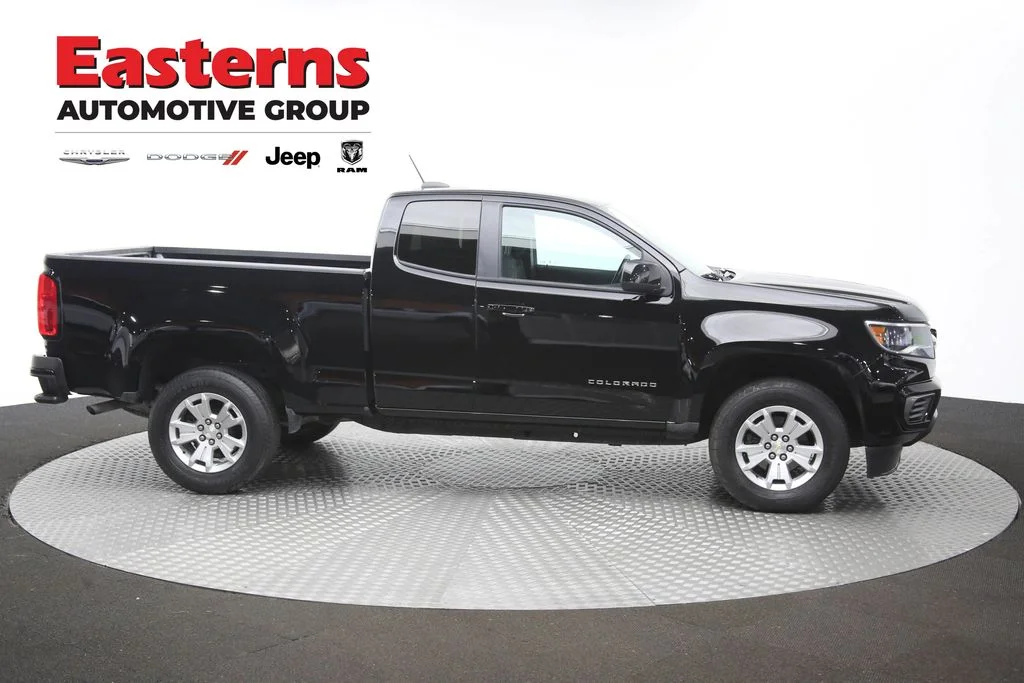 Used 2022 Black Chevrolet LT image 58