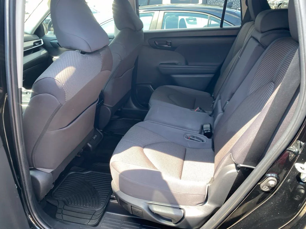 Used 2023 Black Toyota L image 8