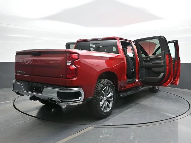 Used 2024 Red Chevrolet LT image 29