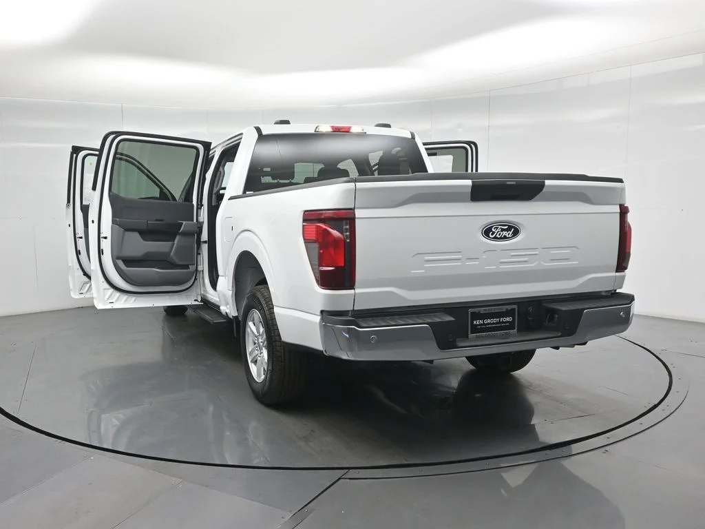 New 2026 White Ford XL image 28