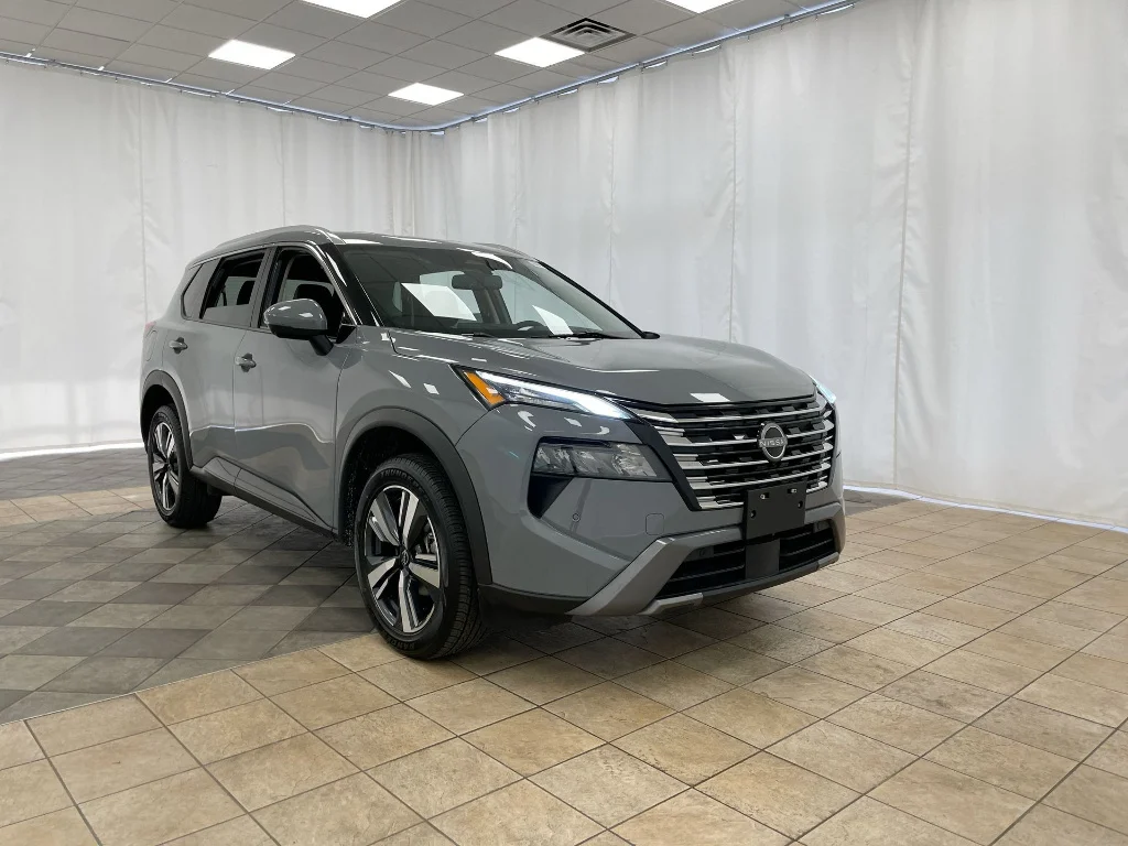 Used 2024 GRAY Nissan SL image 34