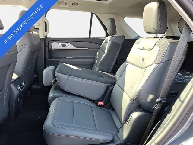 Used 2026 Carbonized Gray Metallic Ford Active image 7