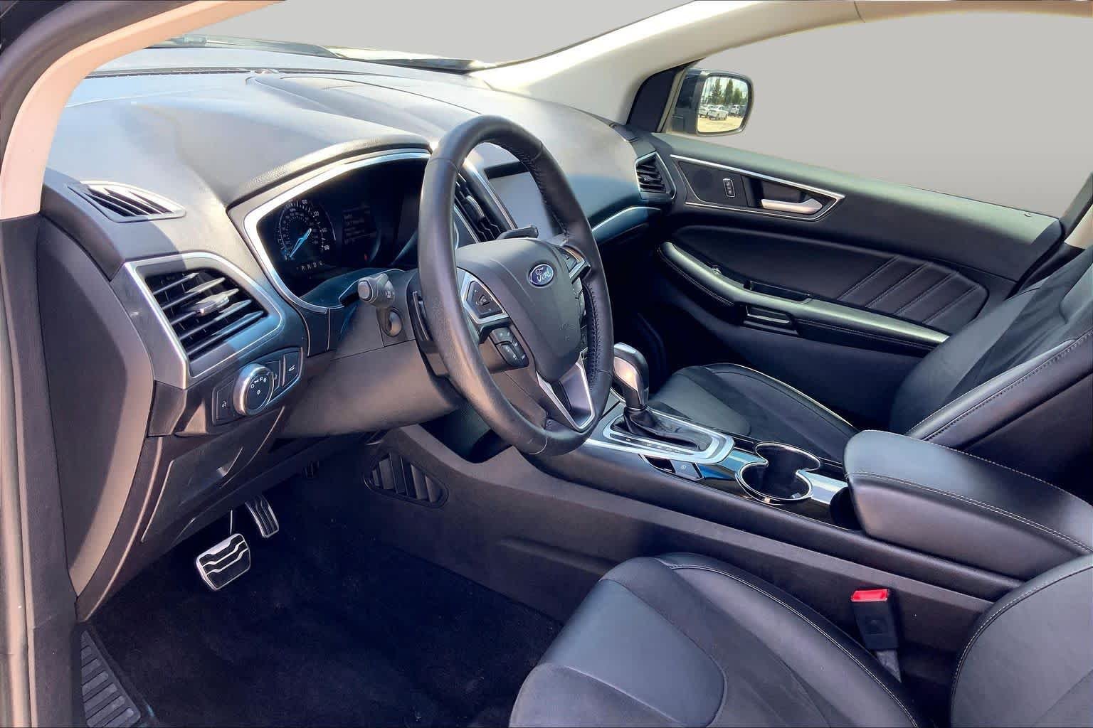 Used 2015 Tuxedo Black Ford Sport image 17