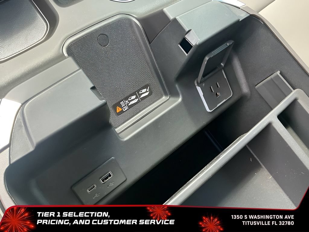 New 2026 Glacier White Tricoat GMC SLT image 48