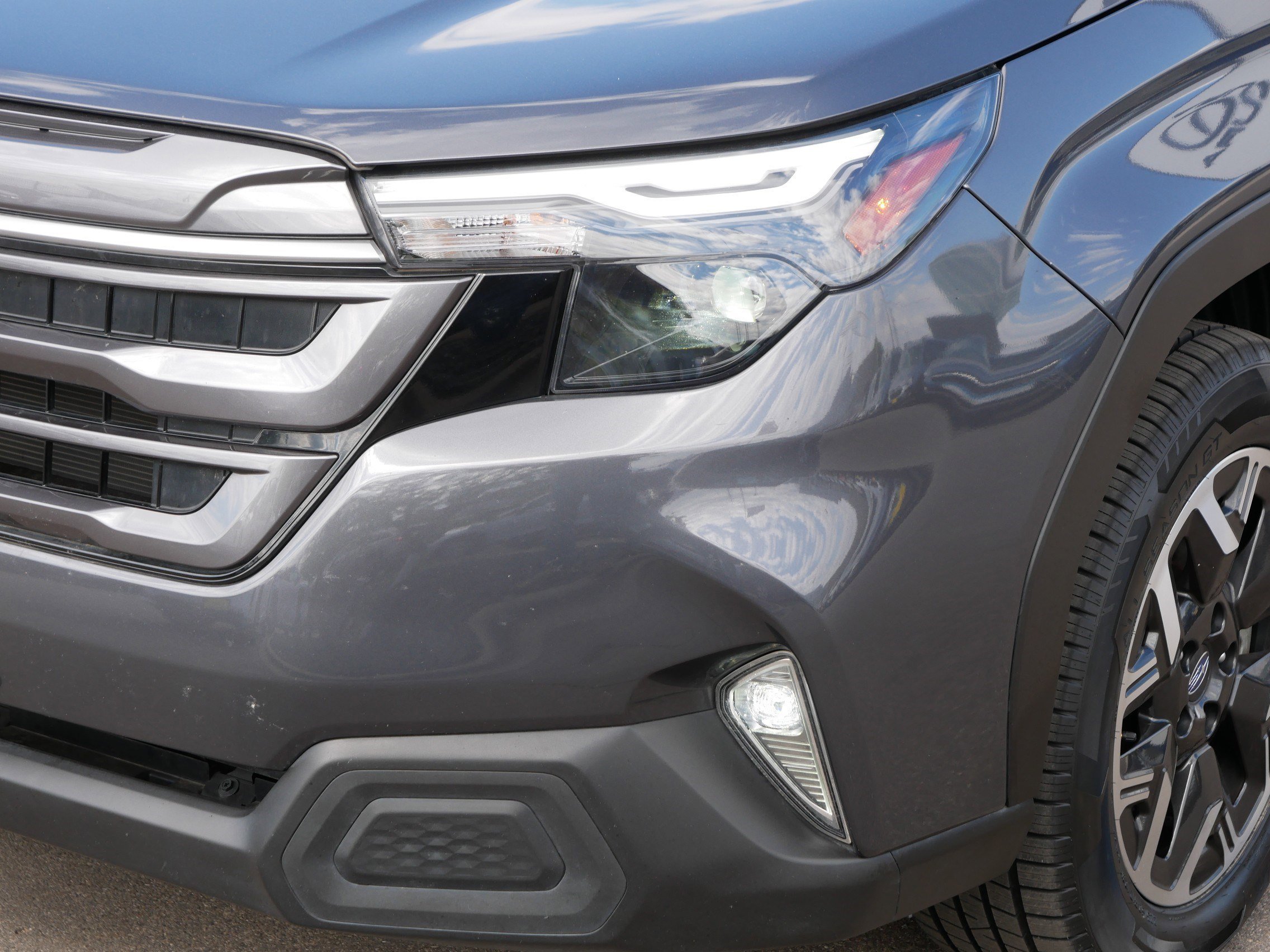 Used 2025 Magnetite Gray Metallic Subaru Premium image 16