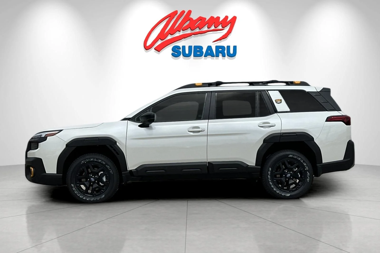 New 2026 CRYSTAL WHITE PEARL Subaru Wilderness image 7