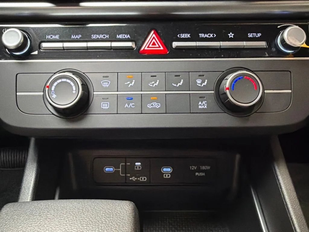 New 2027 Phantom Black Hyundai SE image 15