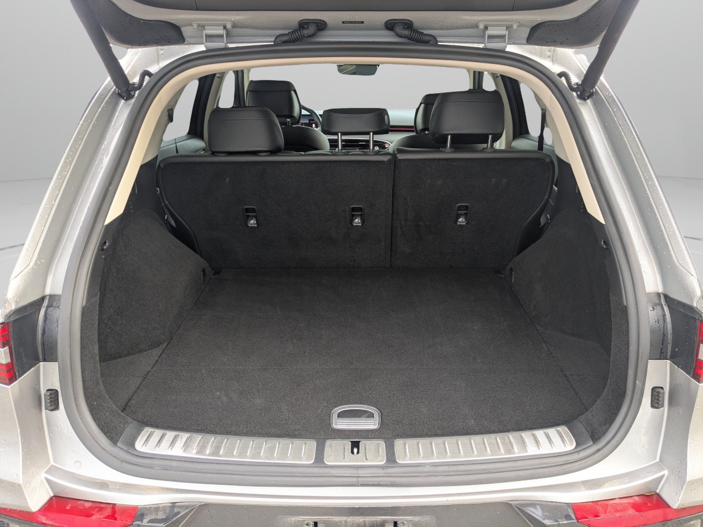 2026 GENESIS GV70 Standard - Photo 10