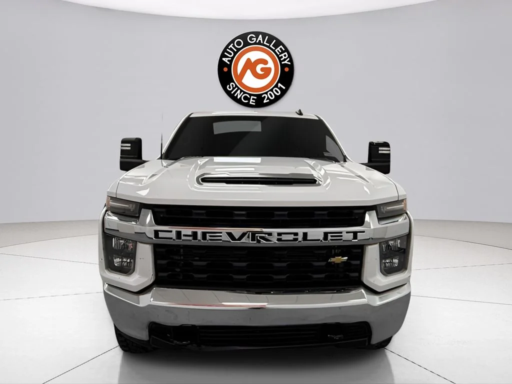 Used 2021 White Chevrolet LT image 2