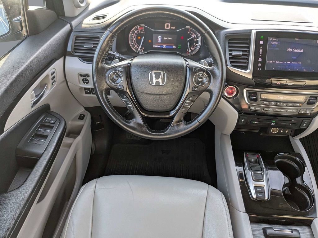 Used 2016 Blue Honda Touring image 18