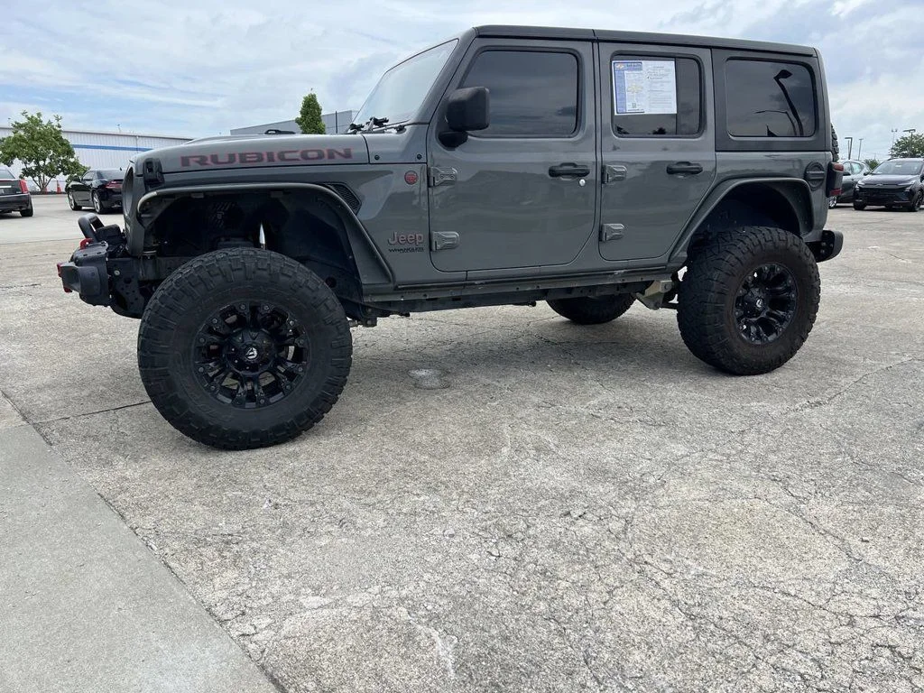 Used 2020 Gray Jeep Unlimited Rubicon image 1