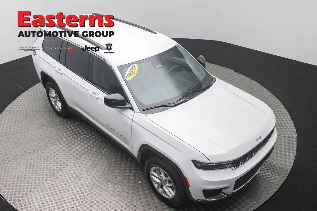 Certified Used 2025 White Jeep Laredo image 3