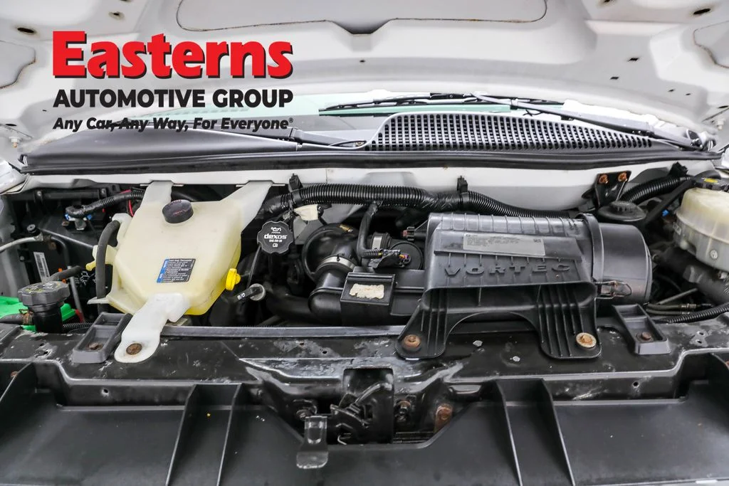 Used 2015 White GMC Work Van image 7