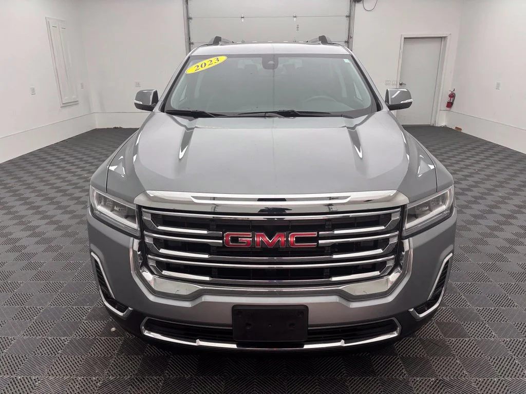 Used 2023 Silver GMC SLT image 15