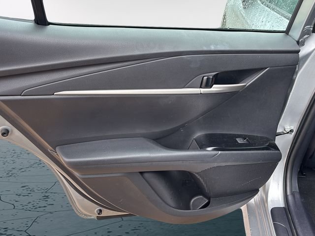 2025 Toyota Camry LE - Photo 14