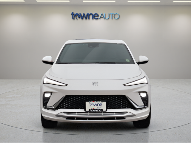 Used 2025 White Buick Avenir image 8