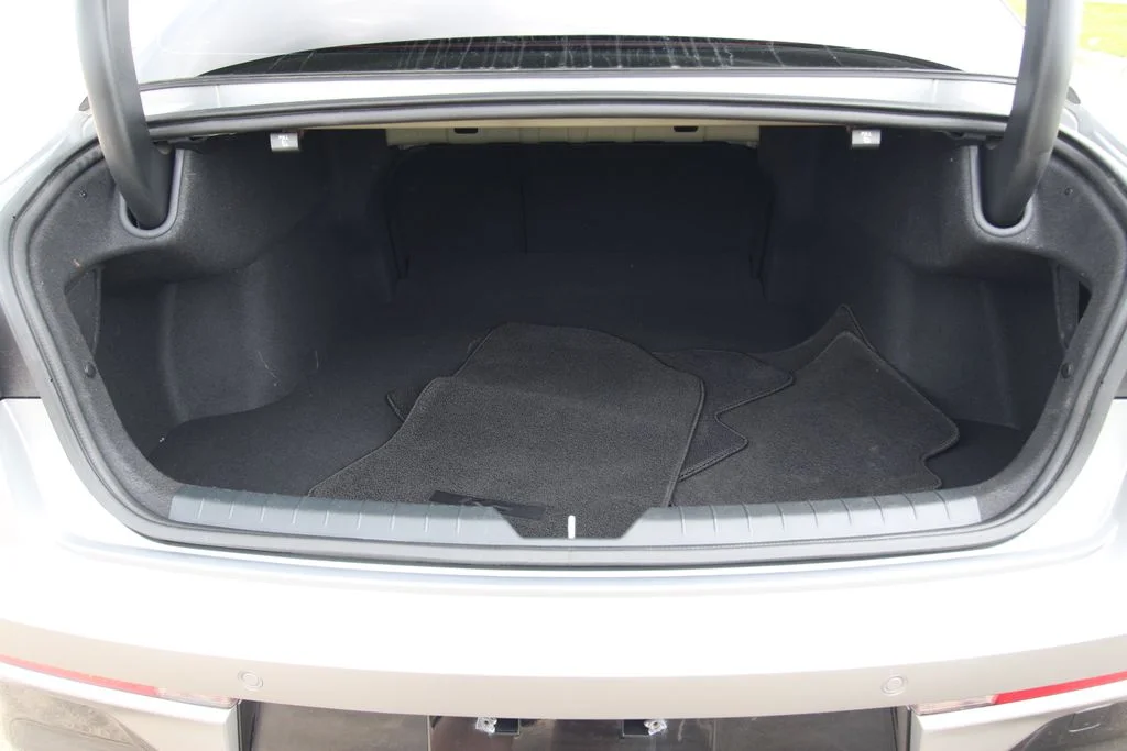 Used 2025 Gray Kia GT-Line image 14