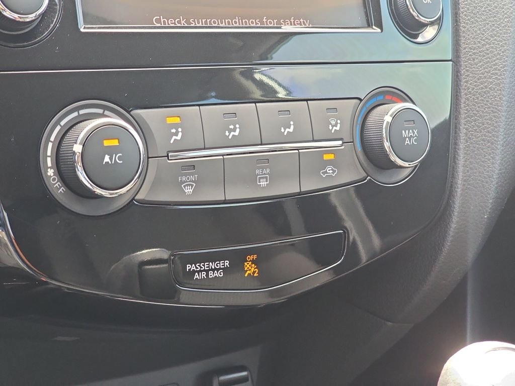 Used 2019 Silver Nissan S image 23