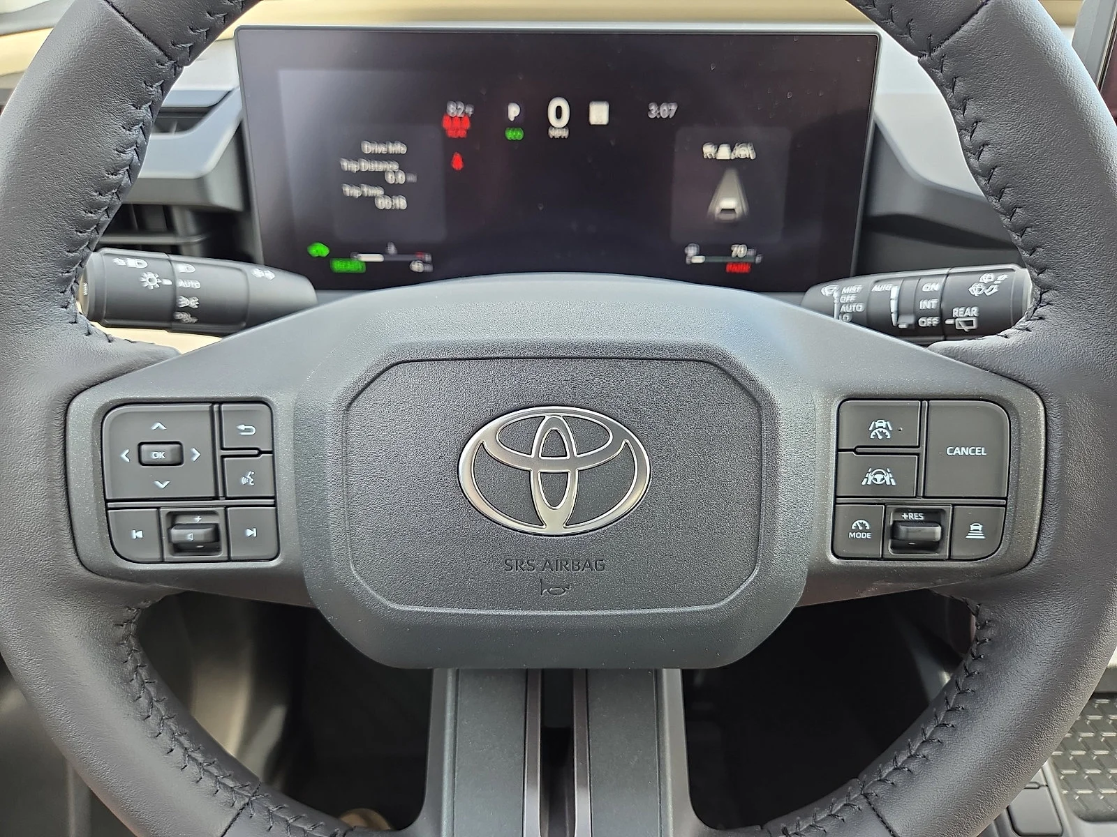 New 2026 Midnight Black Metallic Toyota XLE Premium image 14