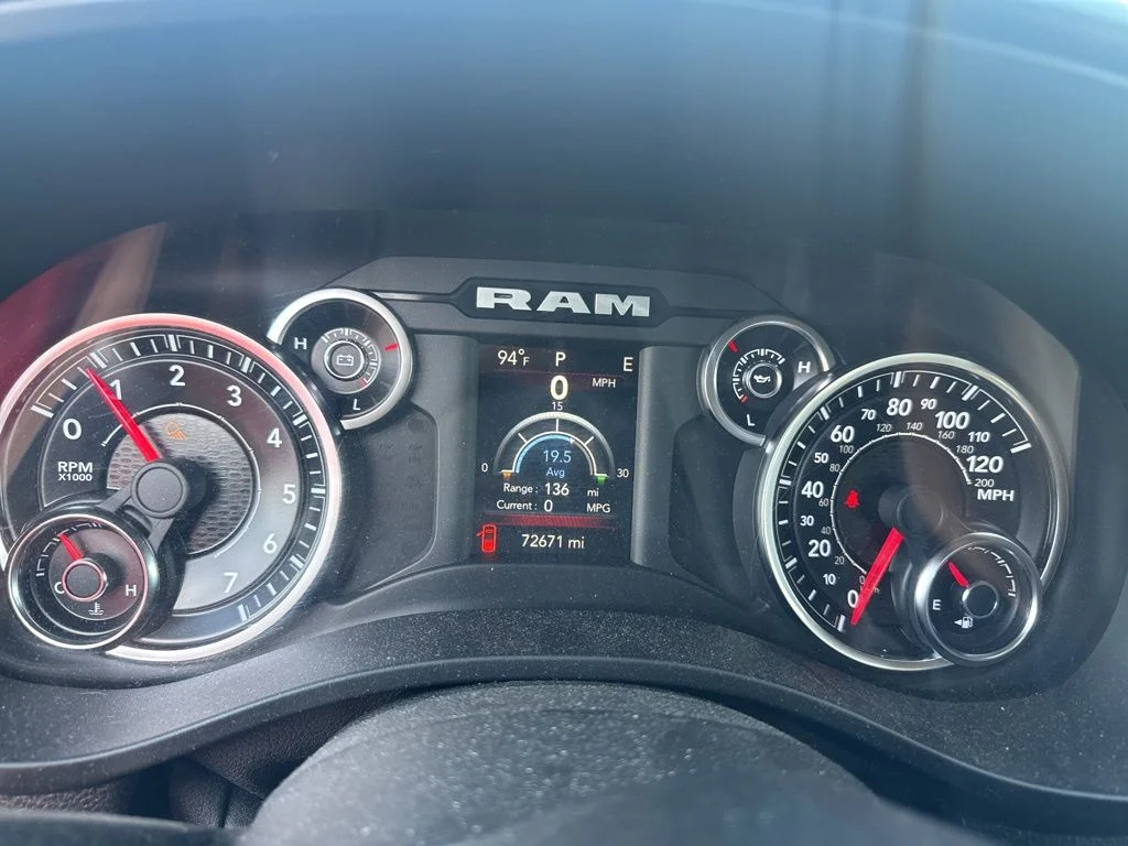 Certified Used 2019 Gray Ram Big Horn/Lone Star image 3