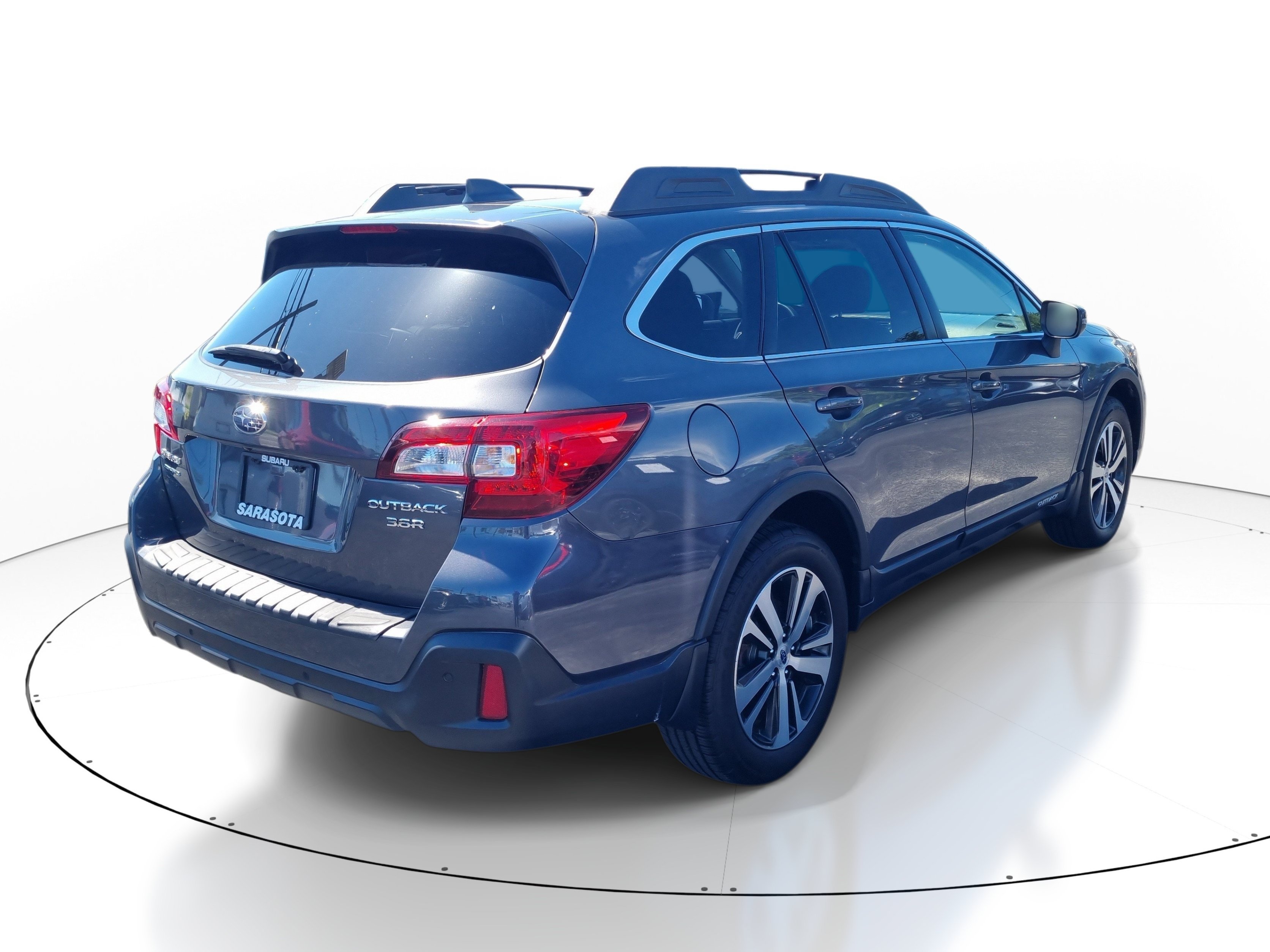 Used 2019 Magnetite Gray Metallic Subaru Limited image 6