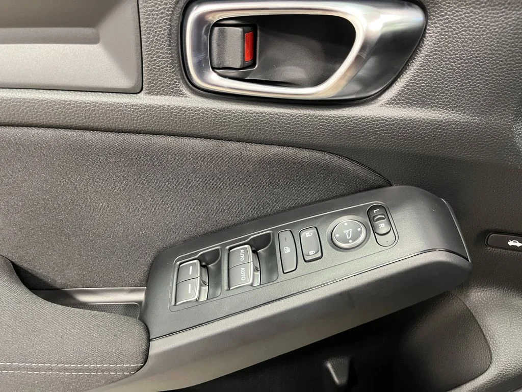 New 2026 Solar Silver Metallic Honda LX image 16