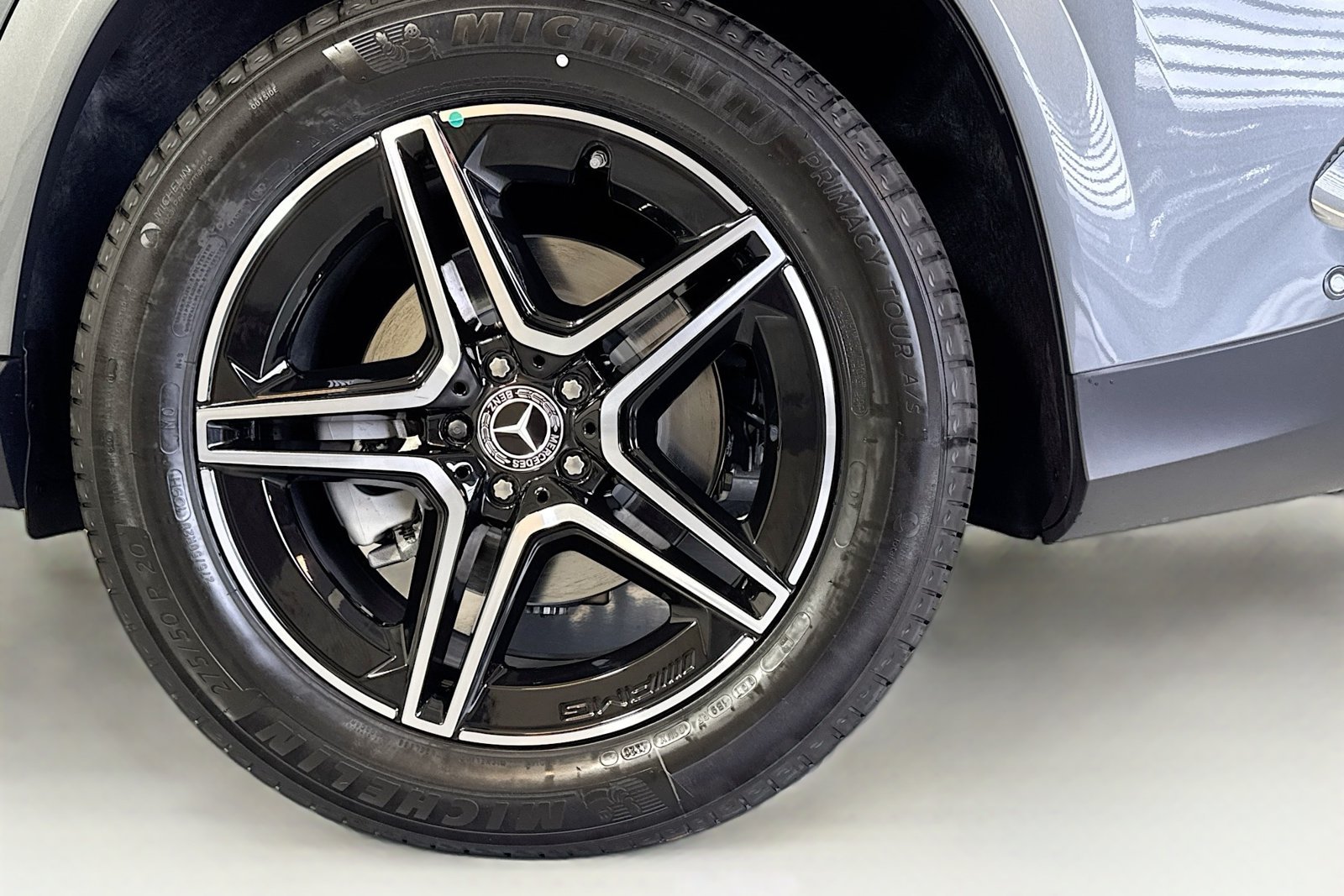 New 2026 Selenite Grey Metallic Mercedes-Benz GLE 450 image 29