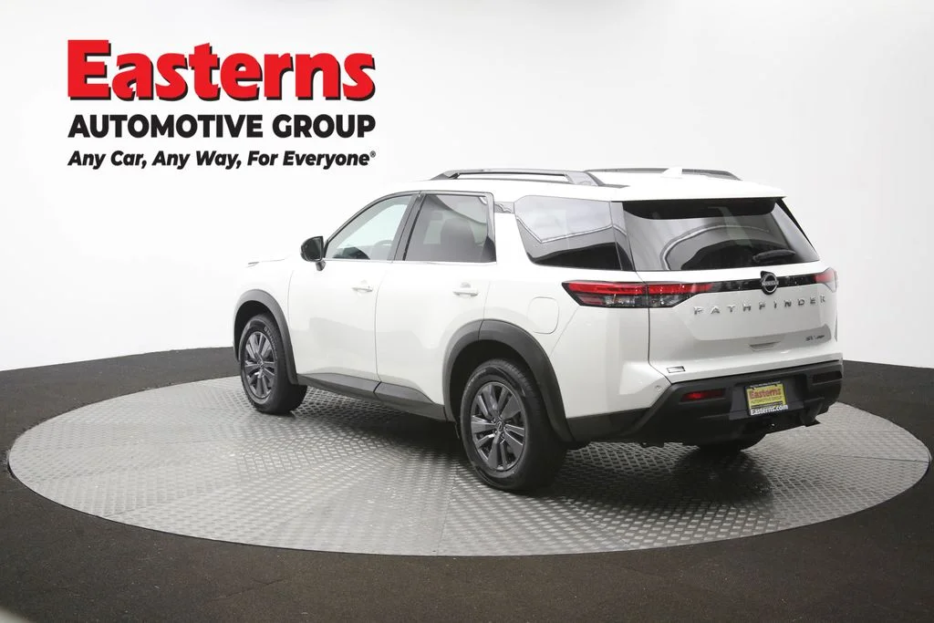 Used 2023 White Nissan SV image 67