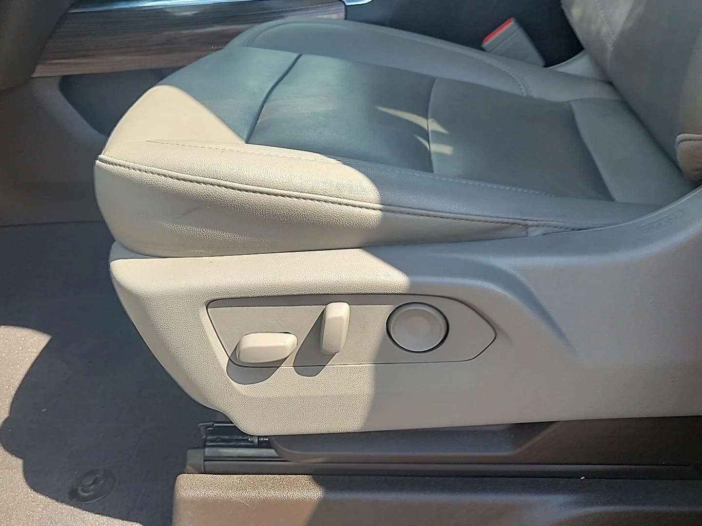 Used 2022 Dark Ash Metallic Chevrolet RST image 9