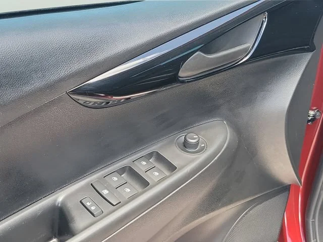 Used 2022 Crimson Chevrolet ACTIV Automatic image 13