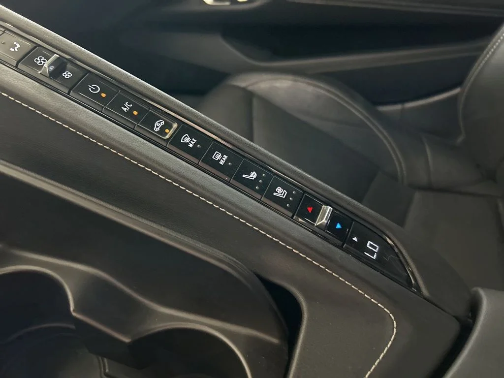Used 2022 Blue Chevrolet Stingray image 44