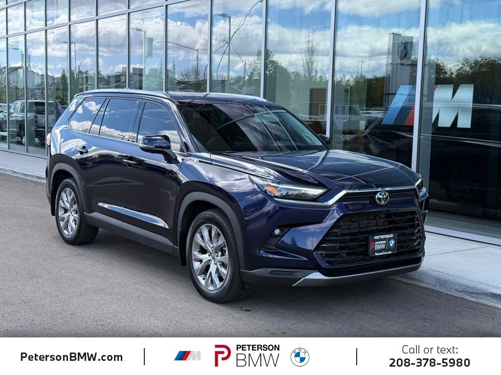 Used 2025  Toyota Limited image 7