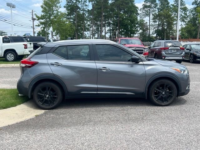Used 2020 Gray Nissan SR image 6