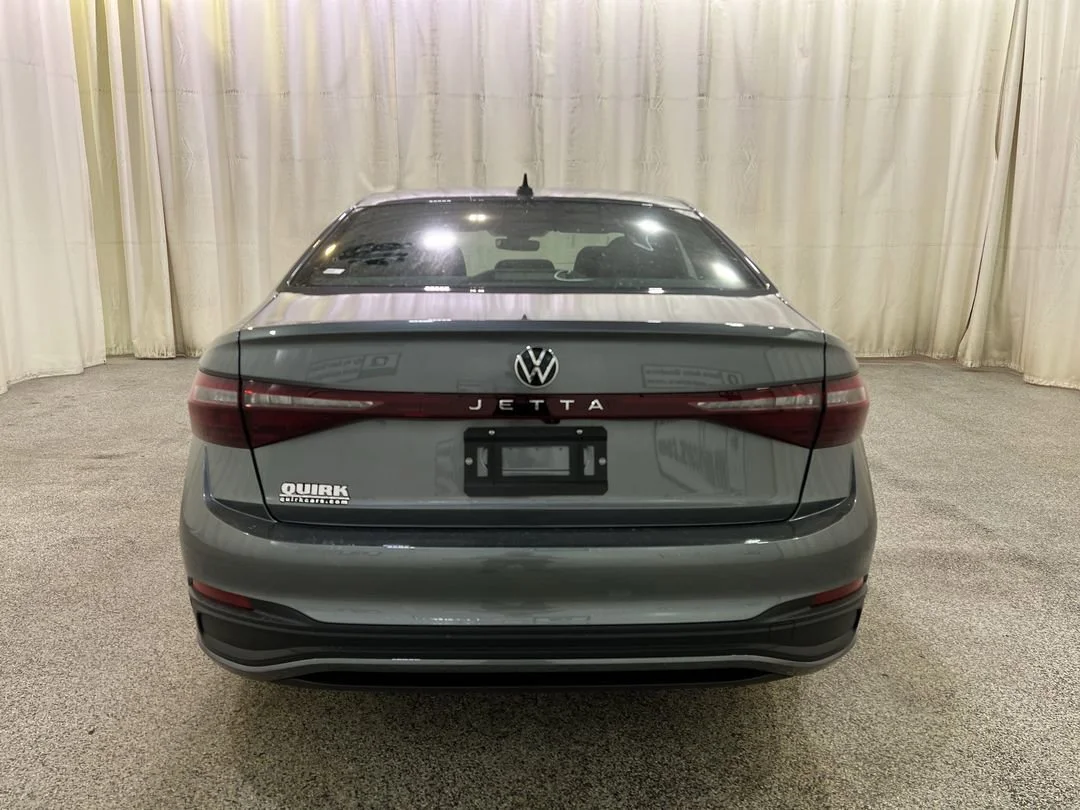 2026 Volkswagen Jetta Sport - Photo 7