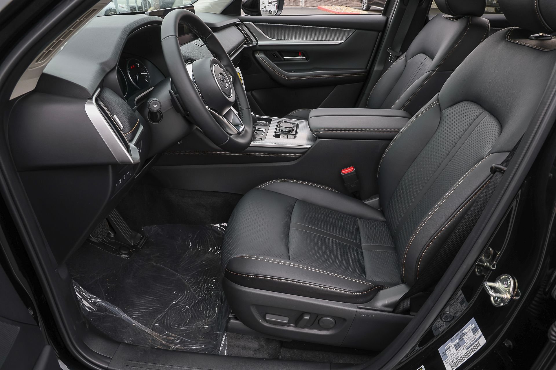 2026 Mazda CX-70 Preferred Package - Photo 9