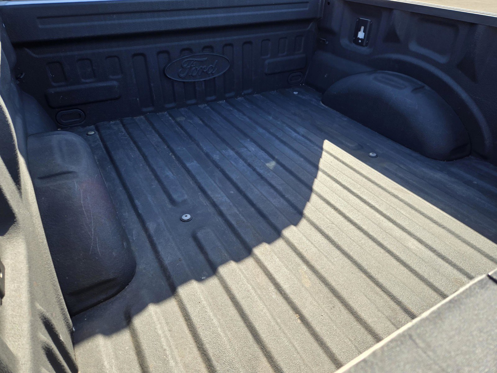 Used 2020 White Ford LARI image 27