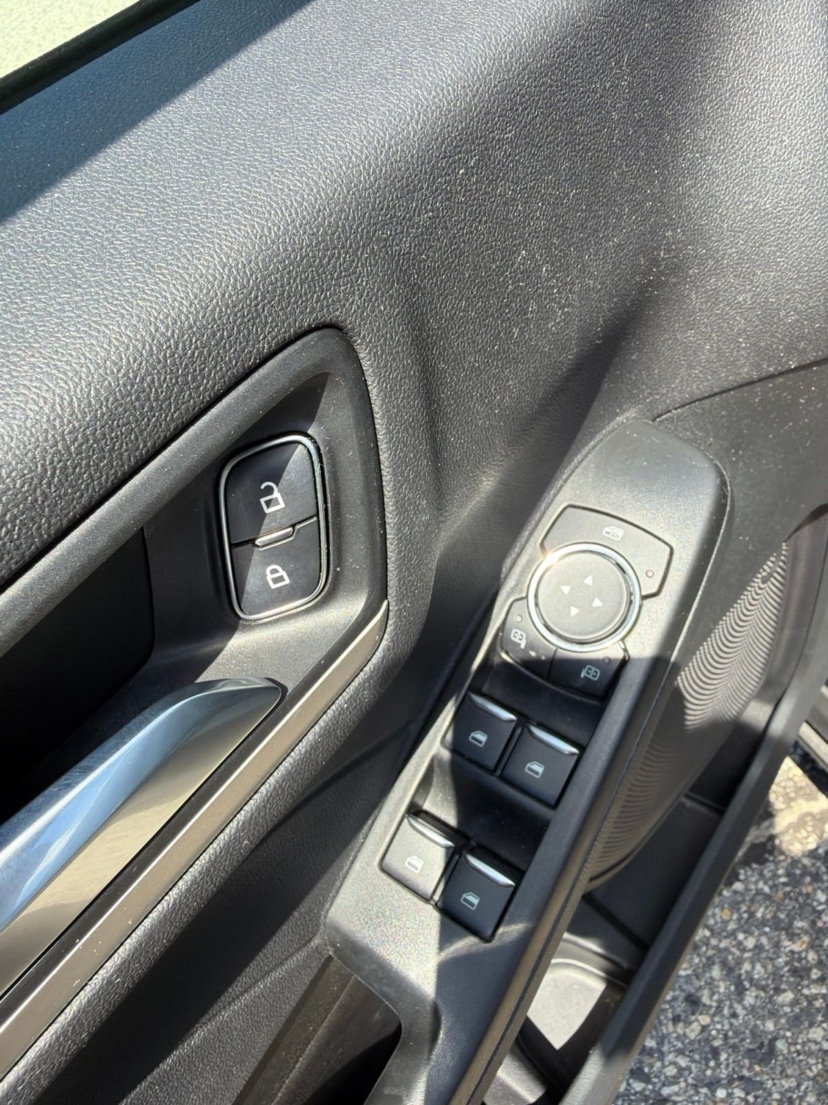 Certified Used 2022 Blue Ford SEL image 17