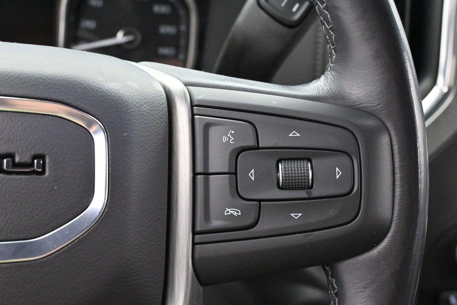 Used 2022 PACIFIC BLUE METALLIC GMC Denali image 19