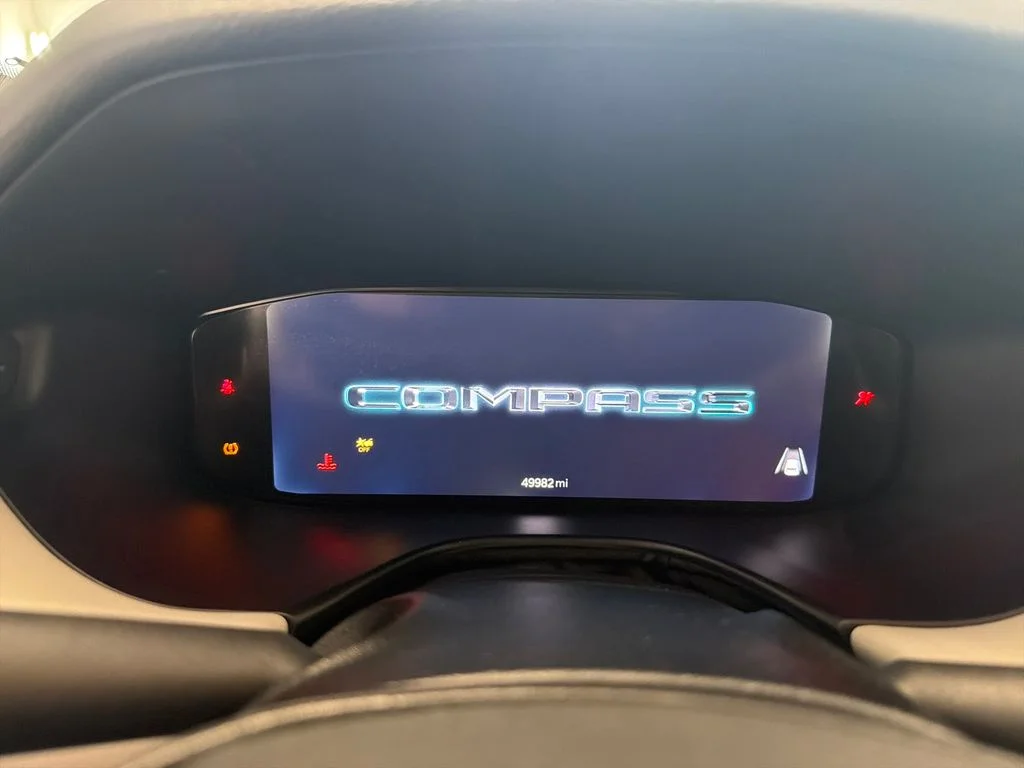 Used 2025 Red Jeep Limited image 15
