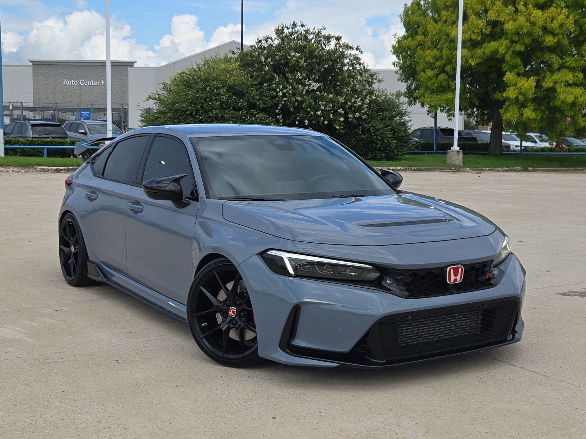 2024 Honda Civic Type-R's photo