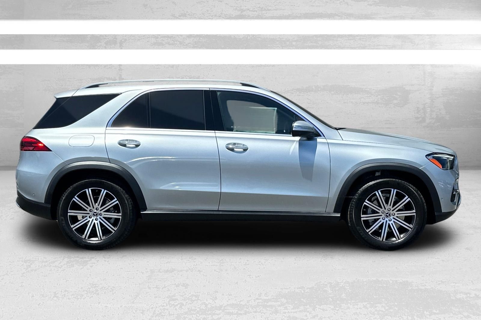 New 2026 Silver Mercedes-Benz GLE 350 image 3
