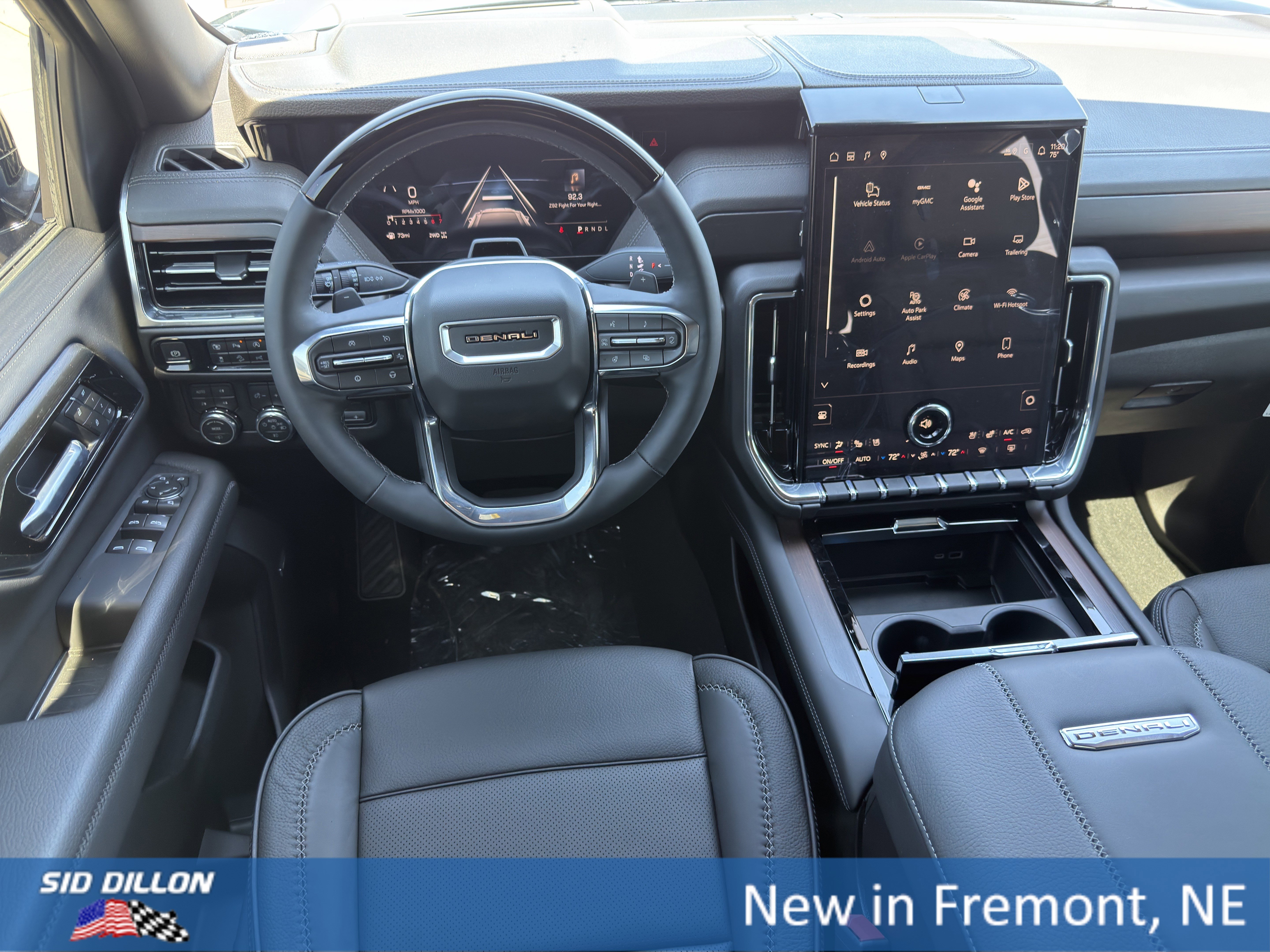 2026 GMC Yukon Denali - Photo 10