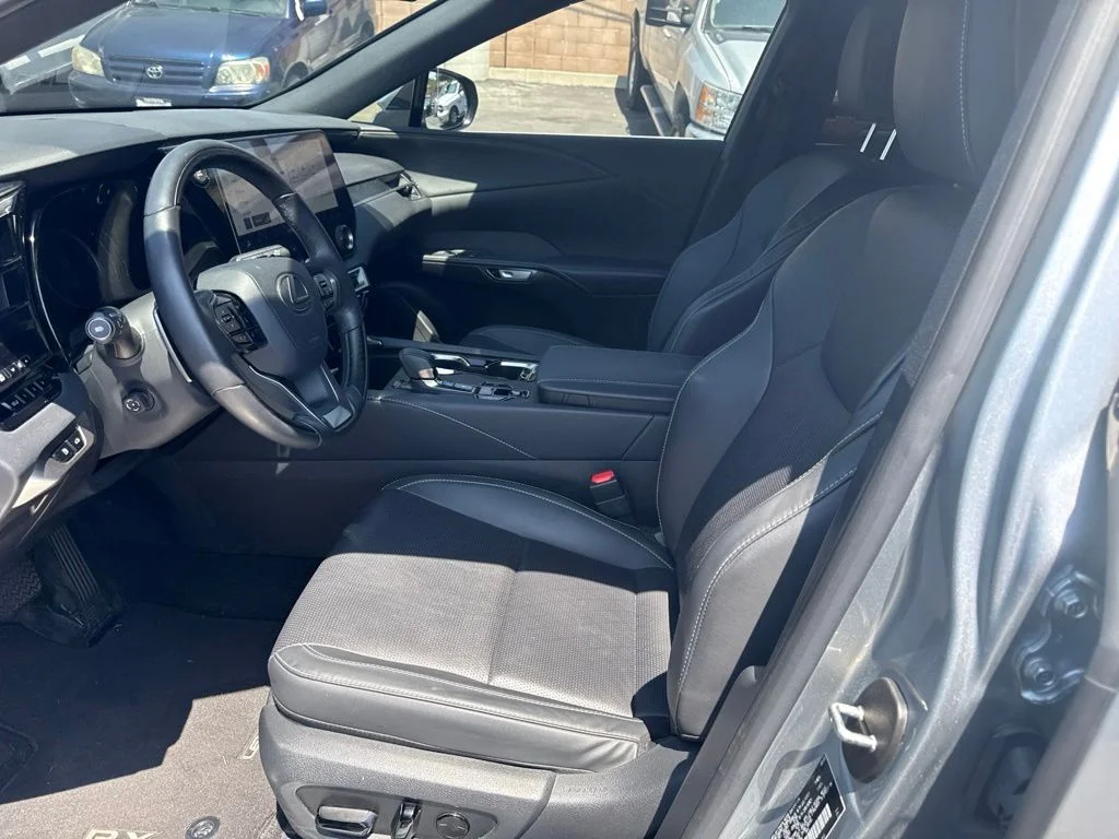 Used 2023 Silver Lexus 350 Premium Plus image 9